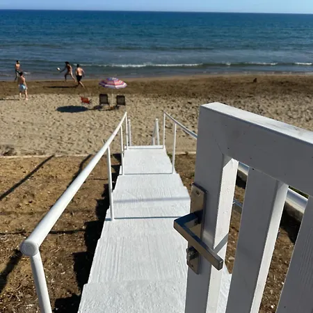 Semesterbostad Sea View Theoni *