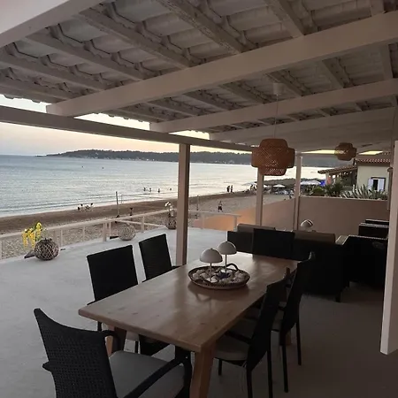 펜션 Sea View Theoni